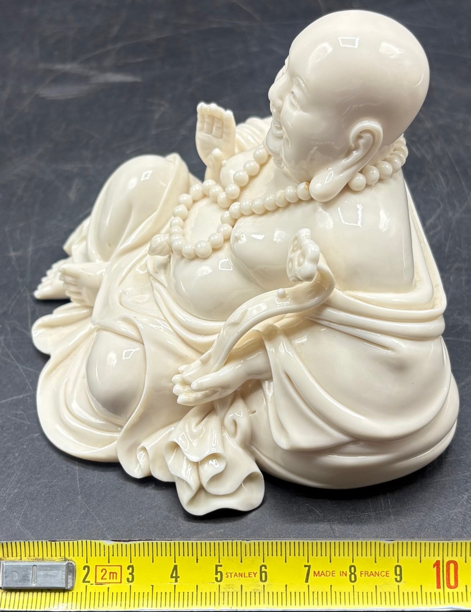 BOUDDHA EN PORCELAINE BLANCHE DE CHINE SIGNÉ DES ANNÉES 1930/40-photo-6