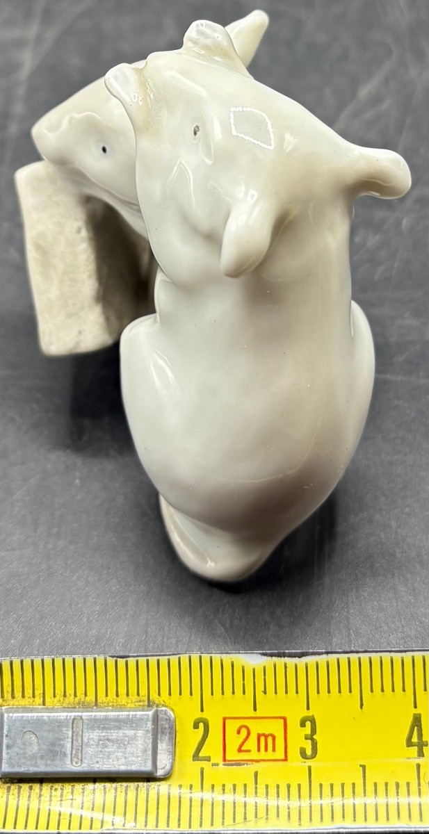 1920s German Glazed Porcelain Mouse Subject-photo-5