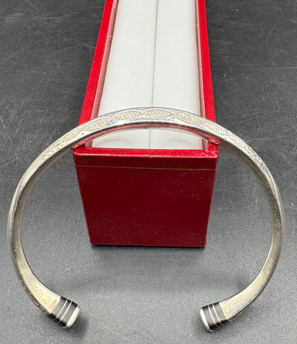 3/4 Bangle Bracelet In Solid Silver And Resin From Mali From The 1980s-photo-2