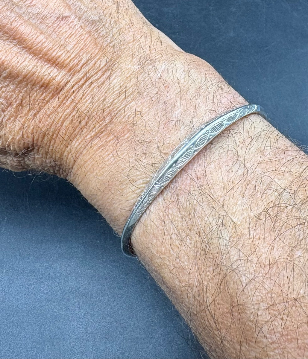 3/4 Bangle Bracelet In Solid Silver And Resin From Mali From The 1980s-photo-2