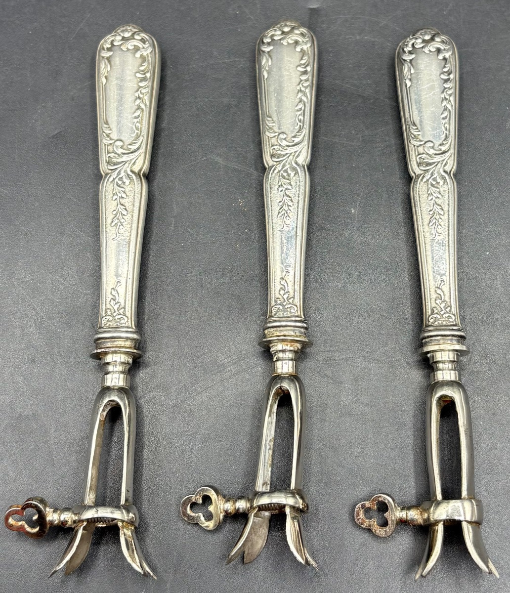 3 MANCHES À CÔTELETTES EN MÉTAL ARGENTÉ DES ANNÉES 1900/20 PAR S.F.A.M.-photo-3