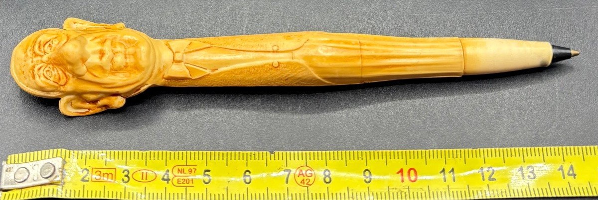 STYLO BILLE EN GALALITHE MOULÉE DES ANNÉES 1960 PAR SPADEM-photo-3