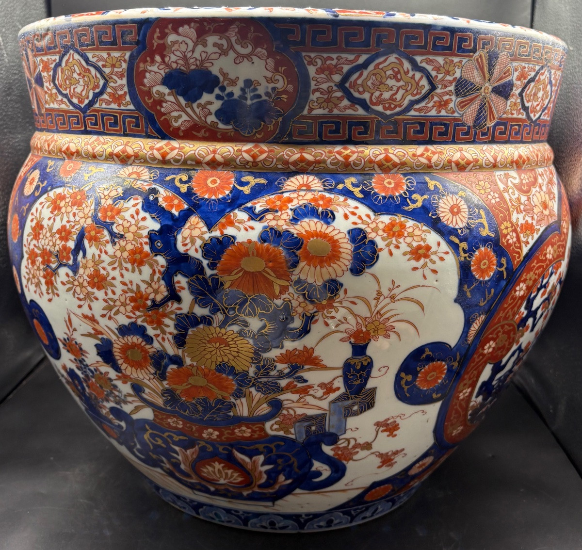 ÉNORME CACHE POT EN PORCELAINE ÉMAILLÉE PEINTE DE SATSUMA DES ANNÉES 1880 JAPONAIS -photo-4