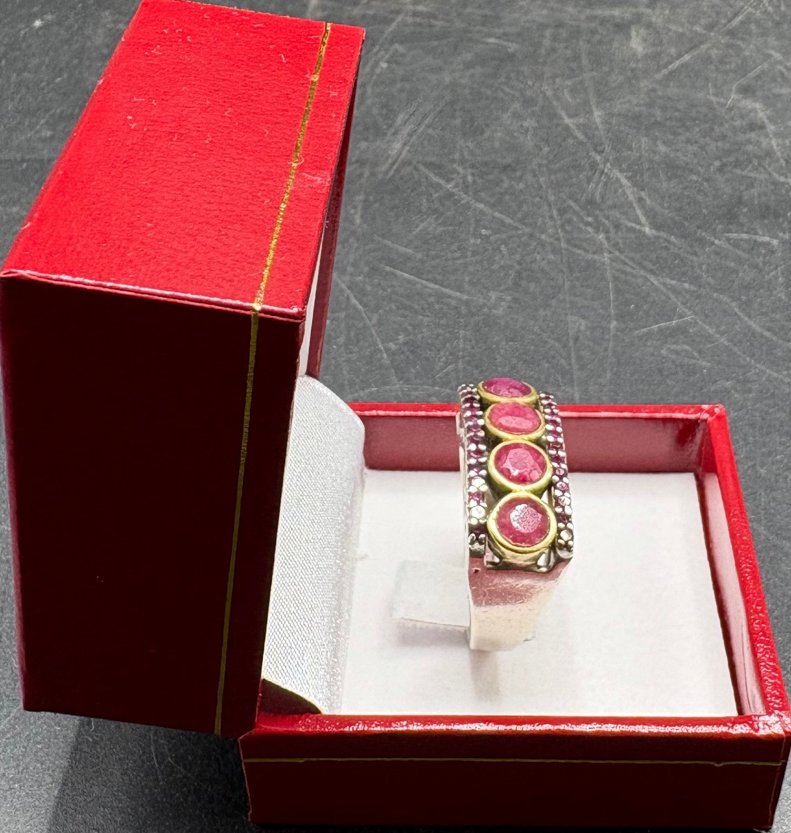 BAGUE MIXTE EN ARGENT MASSIF SPINELLES ET KATOÏTE EUROPÉENNE DES ANNÉES 1950-photo-2