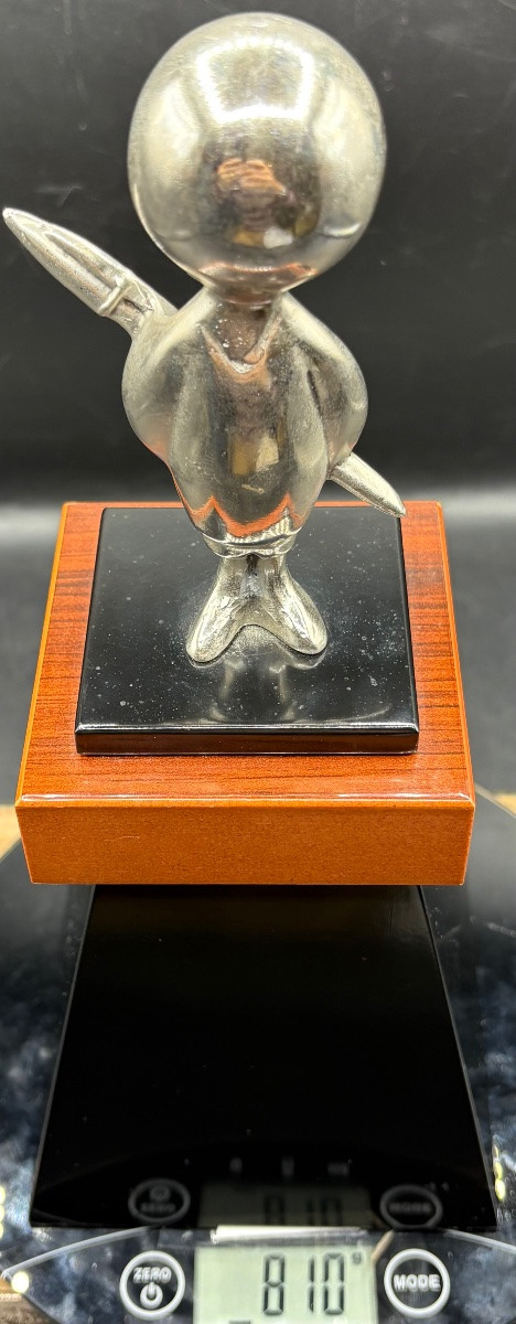 SUJET “BIC” EN MÉTAL ARGENTÉ SUR SOCLE EN BOIS DES ANNÉES 1965 FRANÇAIS -photo-7
