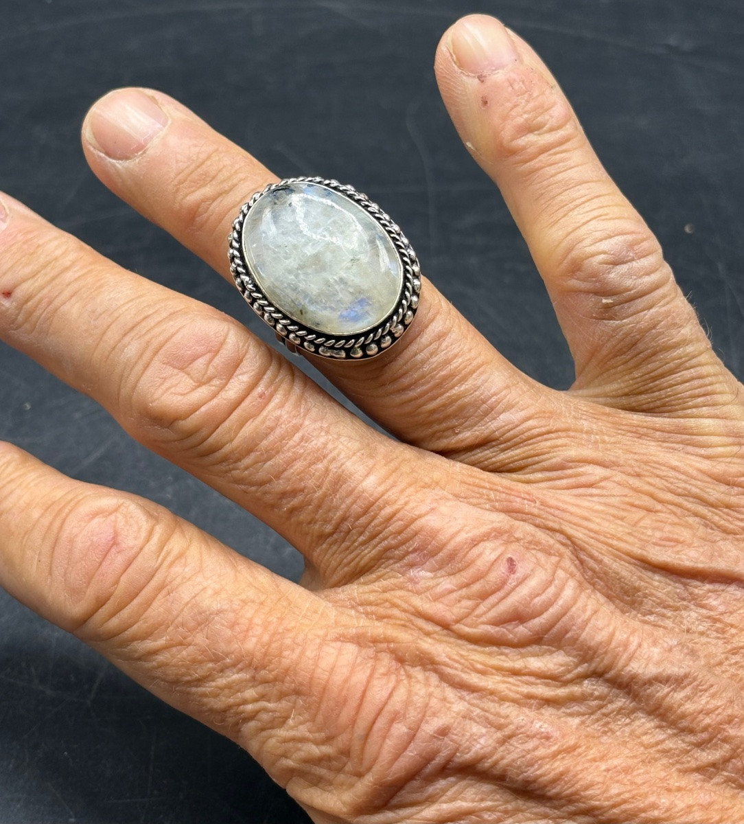 GROSSE BAGUE EN ARGENT MASSIF ET CABOCHON DE LABRADORITE DES ANNÉES 1980 ÉTRANGÈRE-photo-2