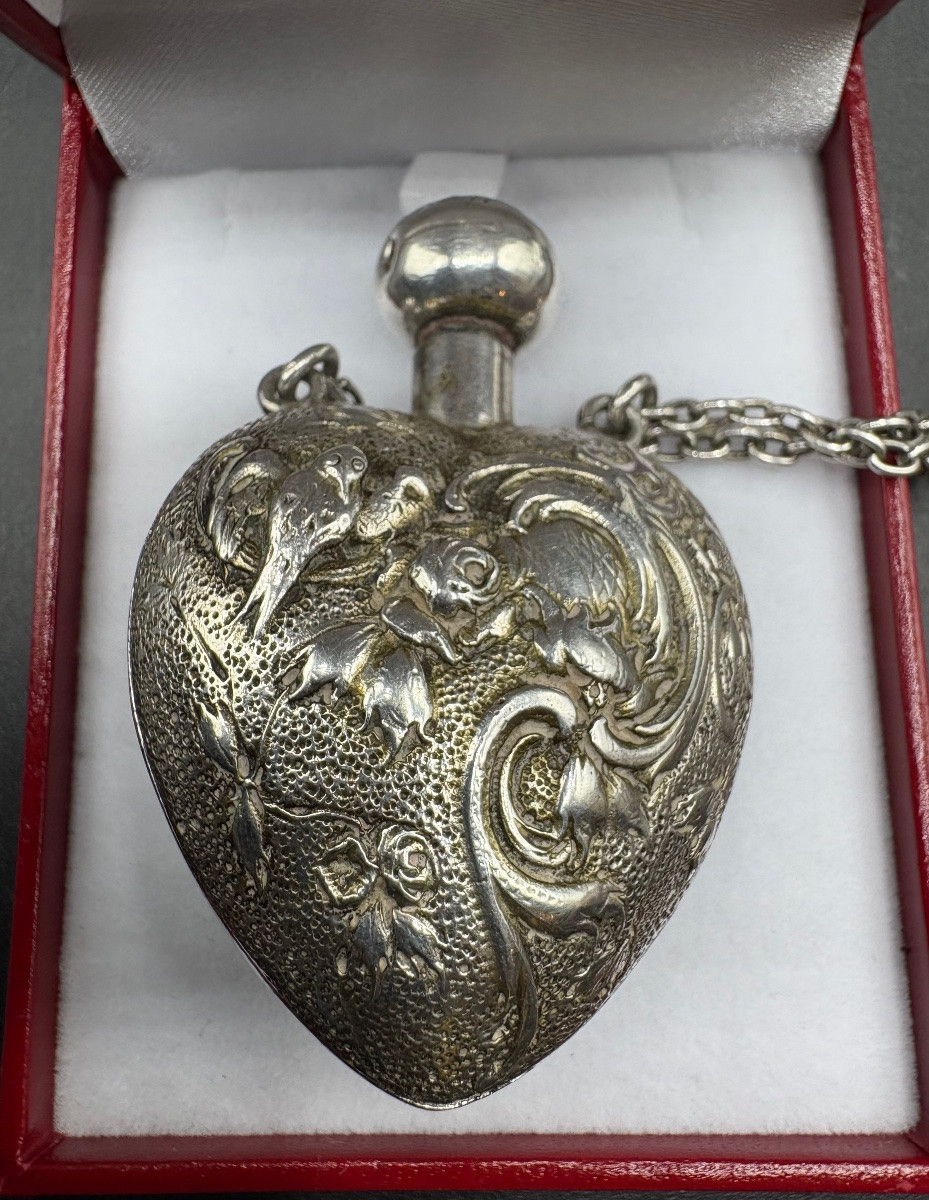 Solid Silver Perfume Bottle Pendant From The 1900s French.-photo-2