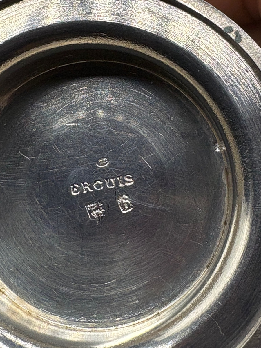 SAUPOUDREUSE EN MÉTAL ARGENTÉ DES ANNÉES 1930 PAR LUC LANEL ET ERCUIS -photo-1