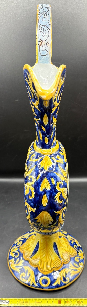 AIGUIÈRE DÉCORATIVE EN FAÏENCE ÉMAILLÉE PEINTE PAR DÈVRES DES ANNÉES 1900-photo-5