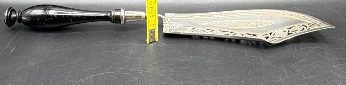 PELLE À POISSON EN ARGENT MASSIF ET POIRIER NOIRCI DES ANNÉES 1819-1838 MORANGE ANTOINE  -photo-4