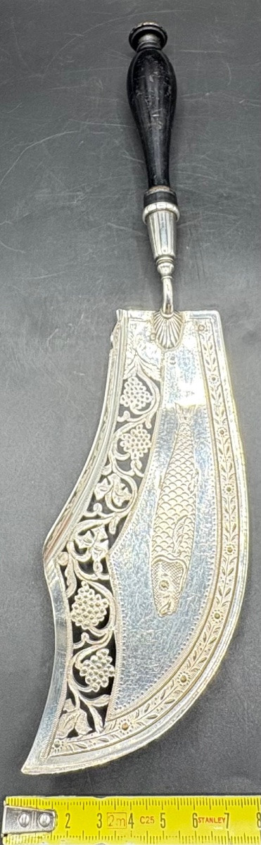 PELLE À POISSON EN ARGENT MASSIF ET POIRIER NOIRCI DES ANNÉES 1819-1838 MORANGE ANTOINE  -photo-5