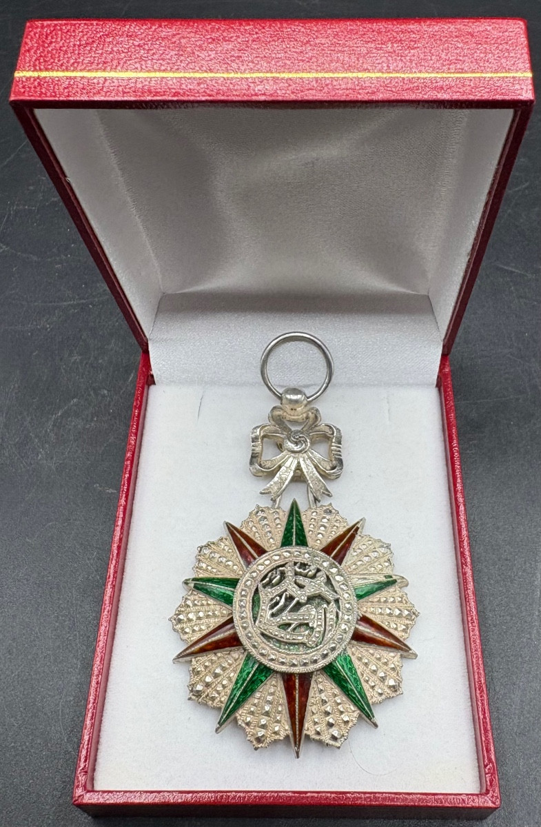 Tunisian Medal In Solid Silver And Enamel, Circa 1910