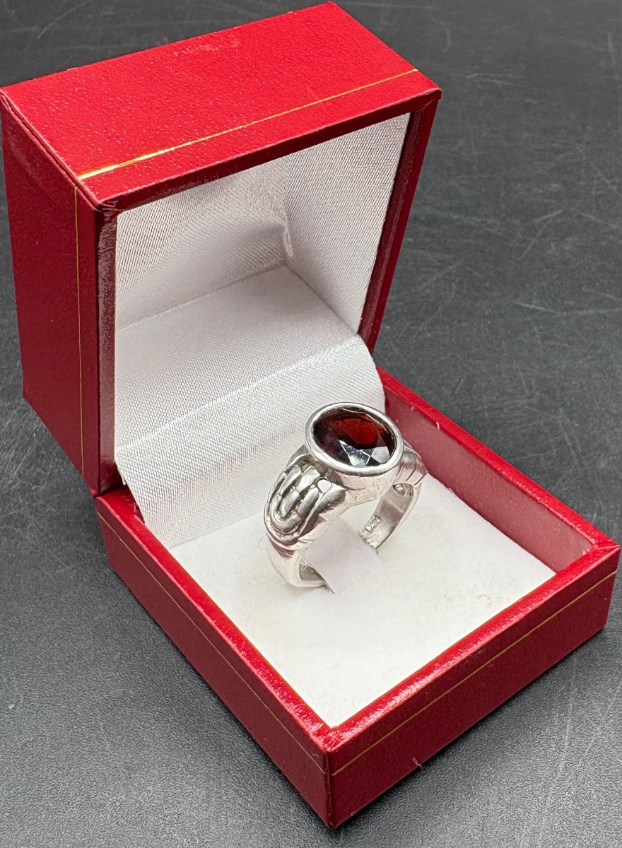 Men's Ring In Solid Silver And Garnet From The 1930s/40s, European 
