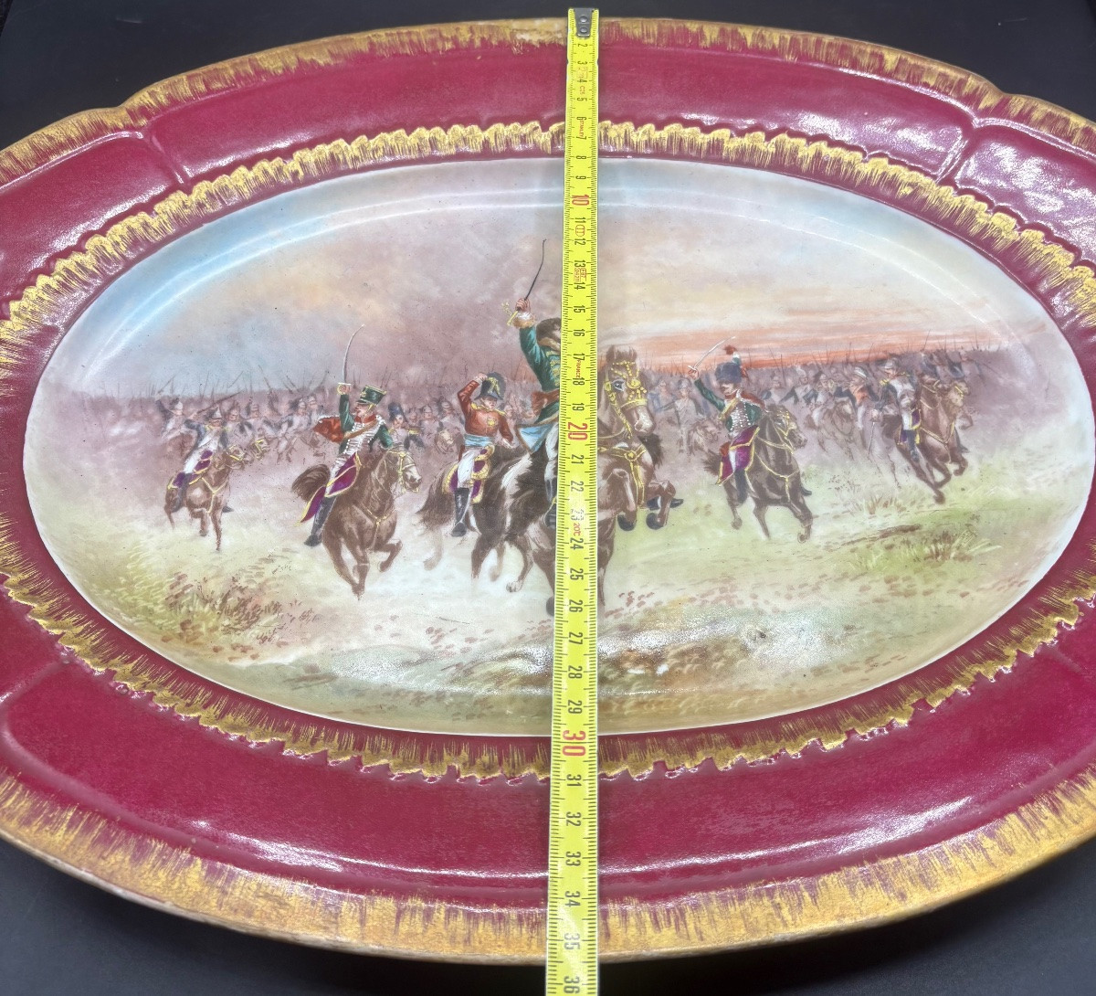 TRÈS GRAND PLAT DÉCORATIF EN PORCELAINE ÉMAILLÉE DORÉE ET PEINTE DU XIXEME EN VIEUX PARIS -photo-6