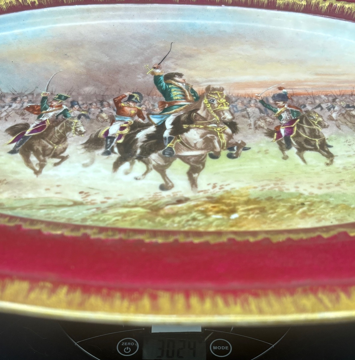 TRÈS GRAND PLAT DÉCORATIF EN PORCELAINE ÉMAILLÉE DORÉE ET PEINTE DU XIXEME EN VIEUX PARIS -photo-7