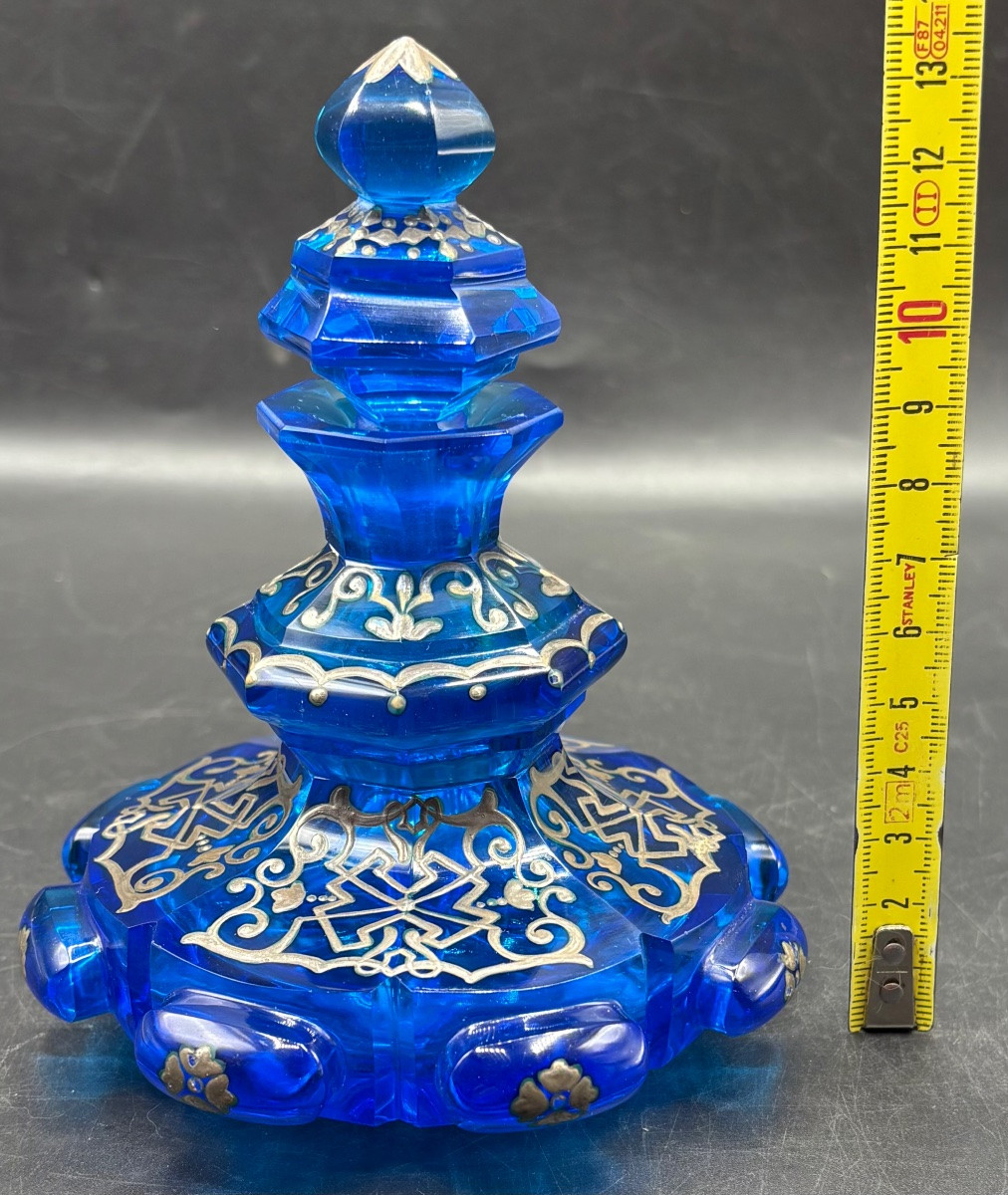 FLACON A PARFUM CHARLES X EN CRISTAL SOUFFLÉ MOULÉ TAILLÉ ET ÉMAILLÉ À L’ARGENT SAINT LOUIS -photo-6