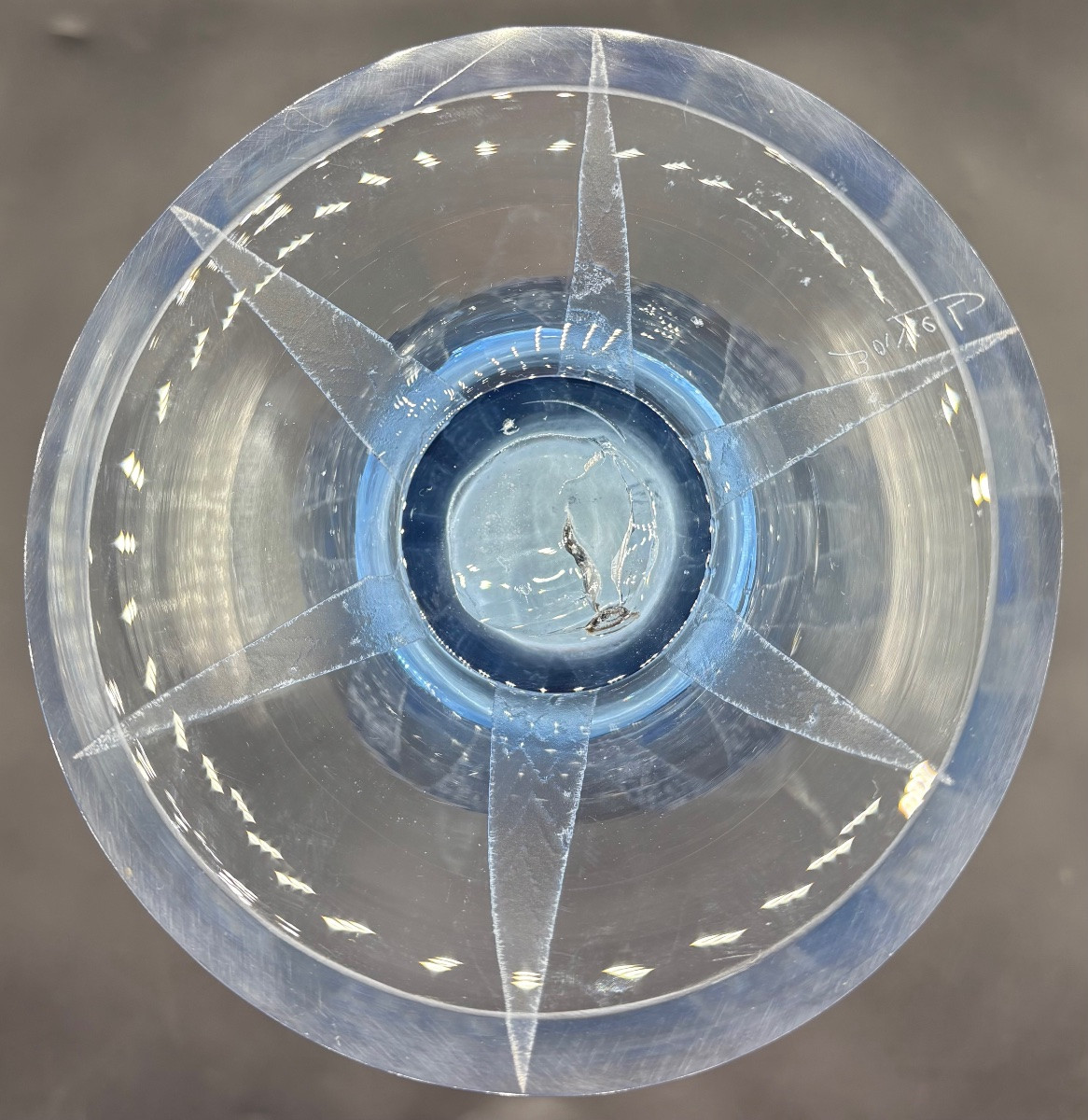 GROS VASE EN VERRE SOUFFLÉ GRAVÉ A L’ACIDE DES ANNÉES 1930 SIGNÉ BAYEL-photo-2