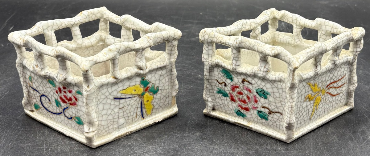 A Pair Of Small Japanese 1920s Enameled Ceramic Planters-photo-3
