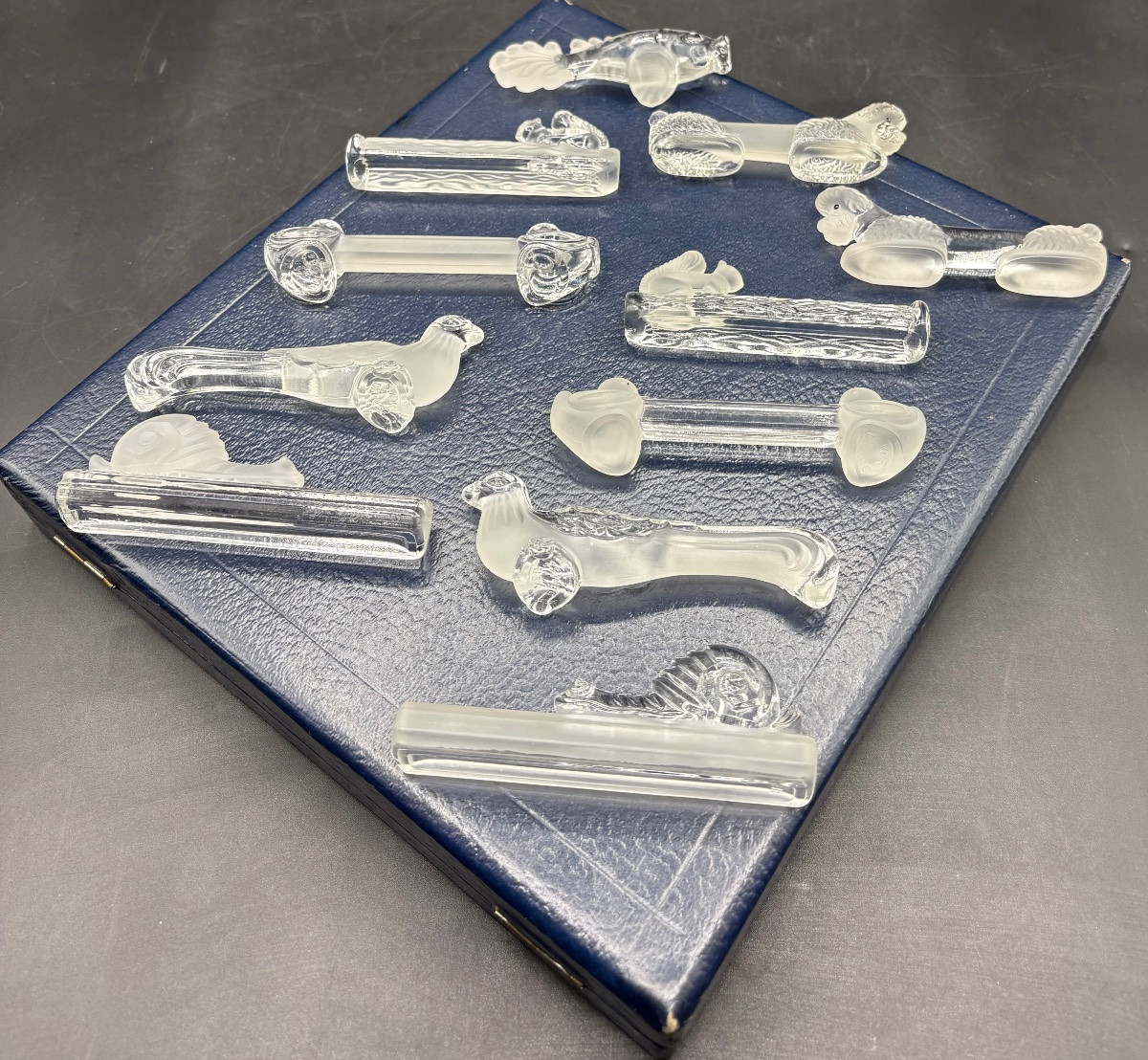Set Of Eleven Molded Blown Glass Knife Rests From The 1930s/40s, Signed Yer Français -photo-1
