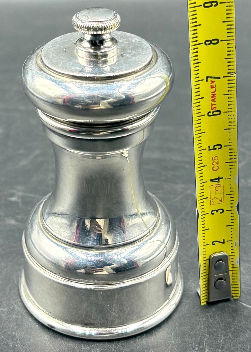 Silver-plated Metal Pepper Mill From The 1930s, Great Britain -photo-4