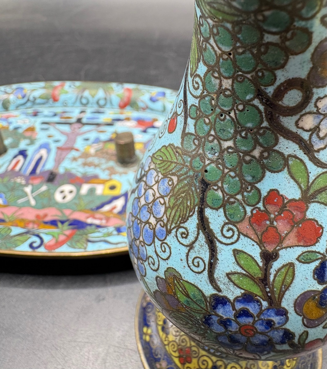 19th-century Cloisonné Brass Tray And Its Urettes From Japan, Made For France -photo-4