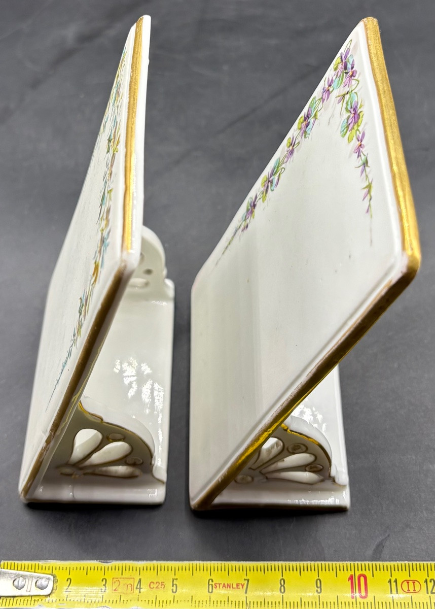 DEUX PORTES MENUS EN PORCELAINE ÉMAILLÉE SIGNÉE DELVAUX PARIS DES ANNÉES 1920/30-photo-7