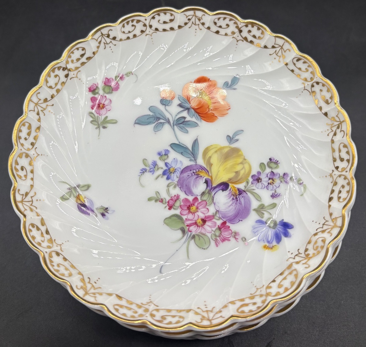 Six Small Painted And Gilded Enameled Porcelain Plates From The 1900s, Saxony-photo-6