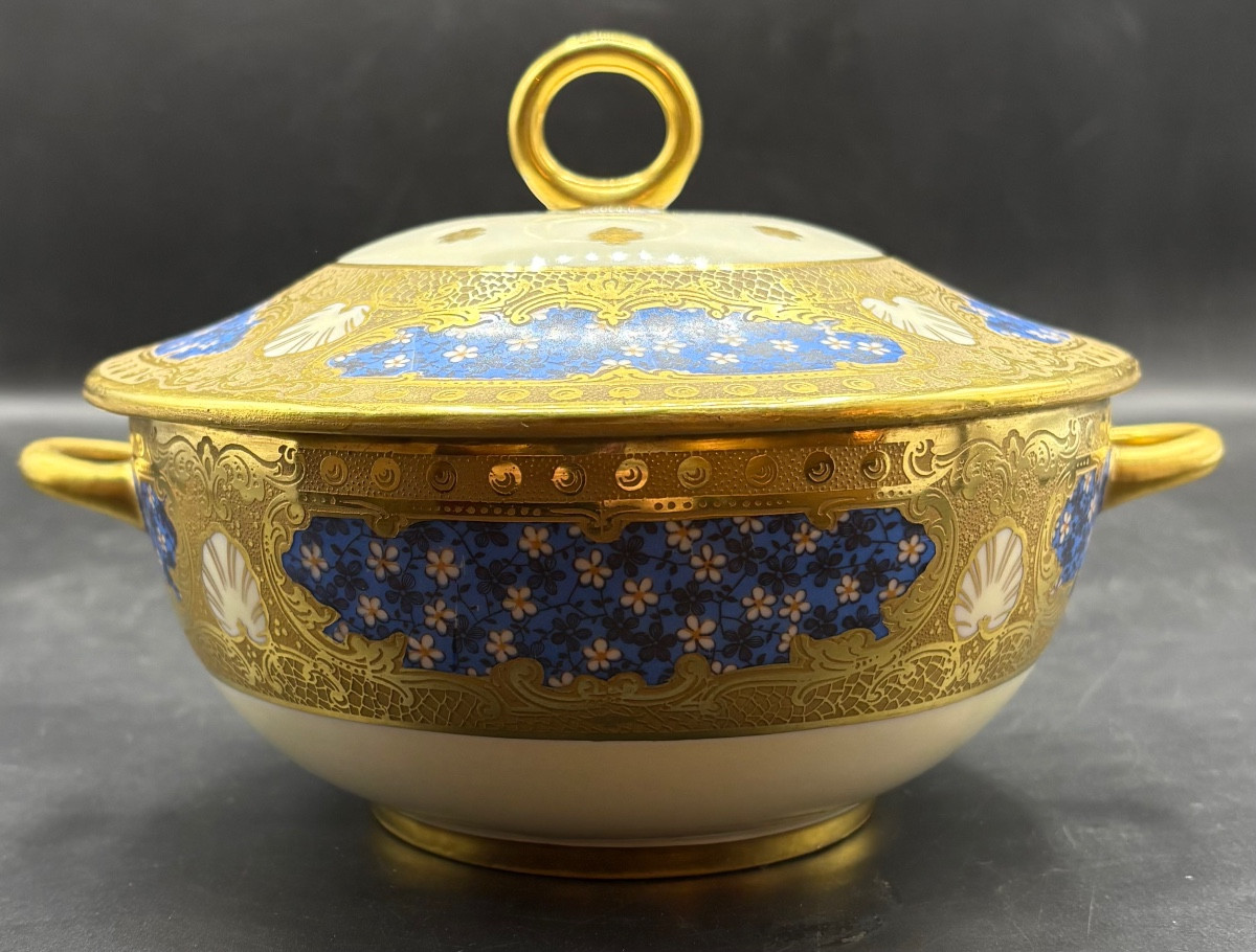 BOUILLON EN PORCELAINE ÉMAILLÉE DORÉE DES ANNÉES 1920 PAR PERLAM