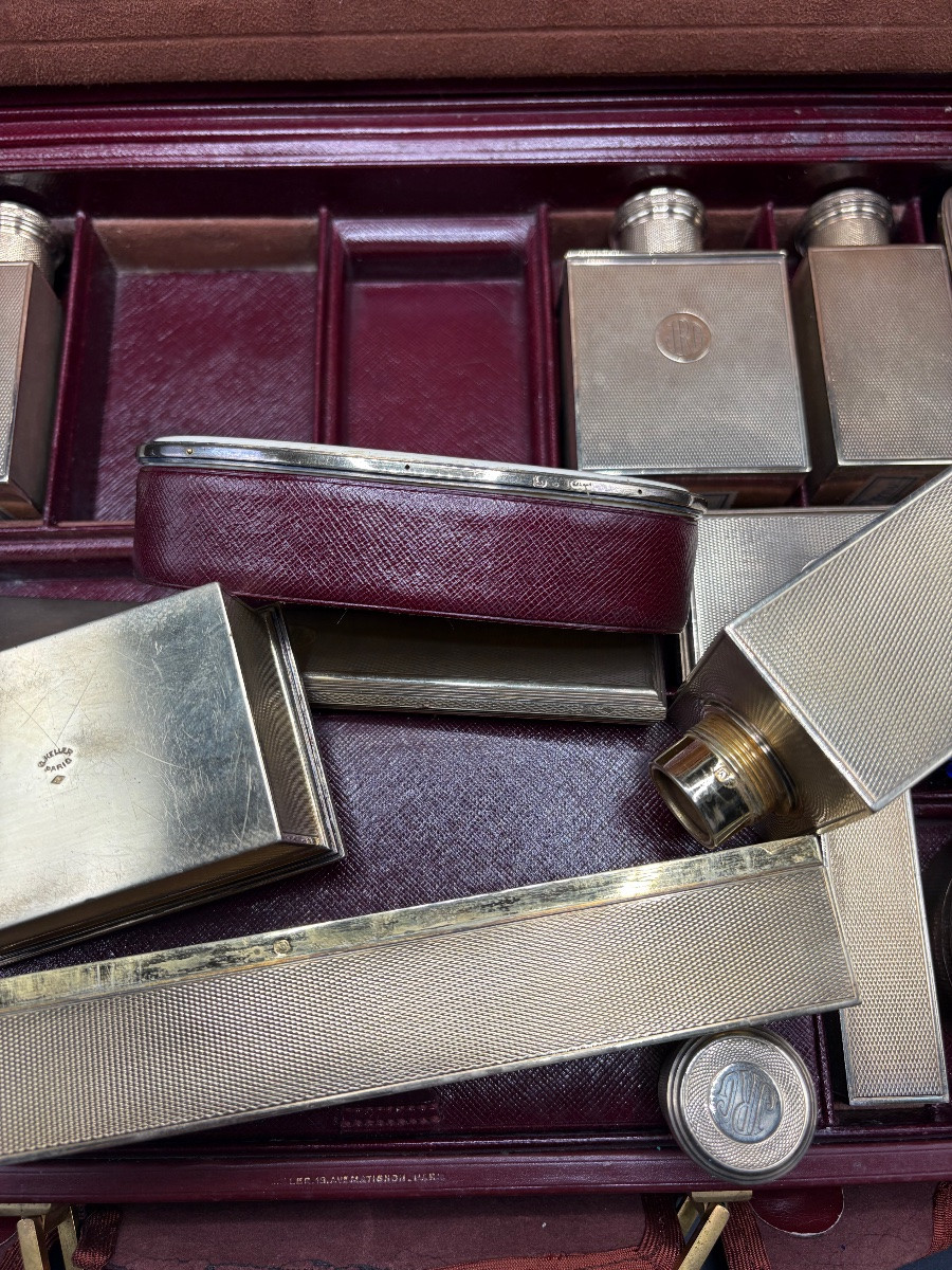 MALLETTE DE VOYAGE POUR HOMME ET FEMME, CUIR VERMEIL & DIVERS VERS 1900 PAR KELLER-photo-4