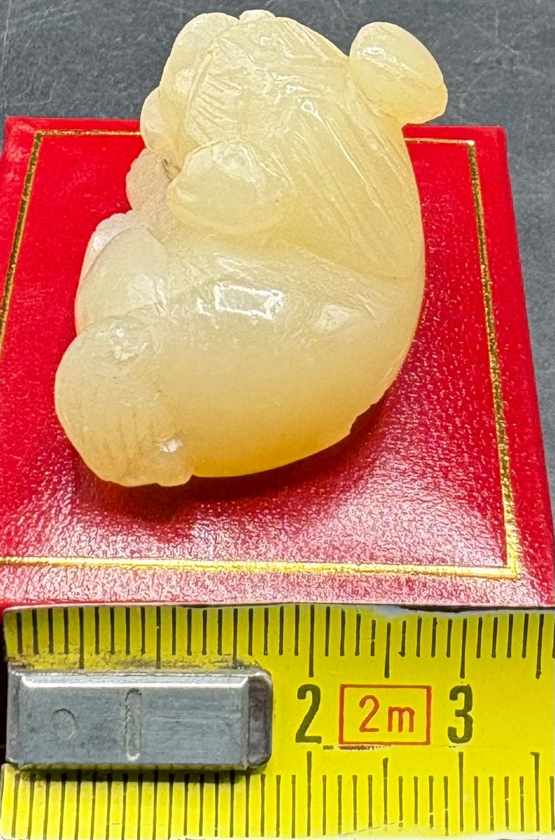 1960s/70s Chinese Carved Jade Netsuke-photo-5