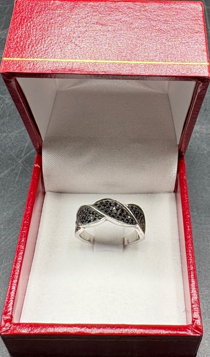 BAGUE EN ARGENT MASSIF PAVÉE D’HÉMATITES TAILLÉES FRANÇAISE DES ANNÉES 1980