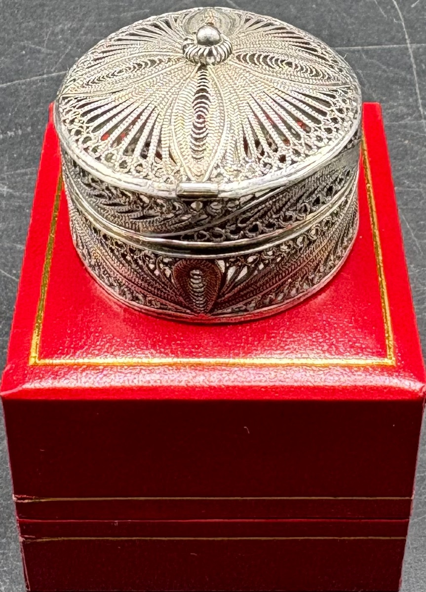 1960s/70s European Solid Silver Filigree Pill Box