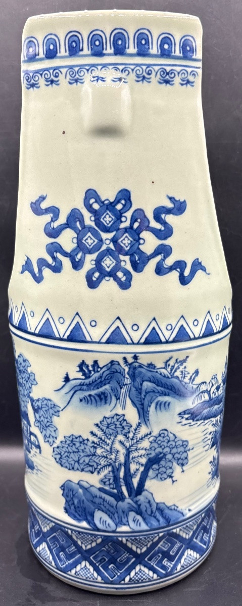 1950s Chinese Enameled Porcelain Vase-photo-3