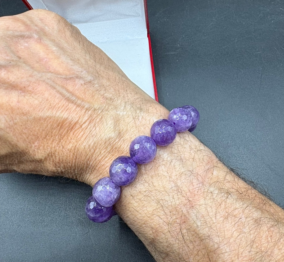 Bracelet On Elastic With French 1950s  Cut Amethyst Beads-photo-3