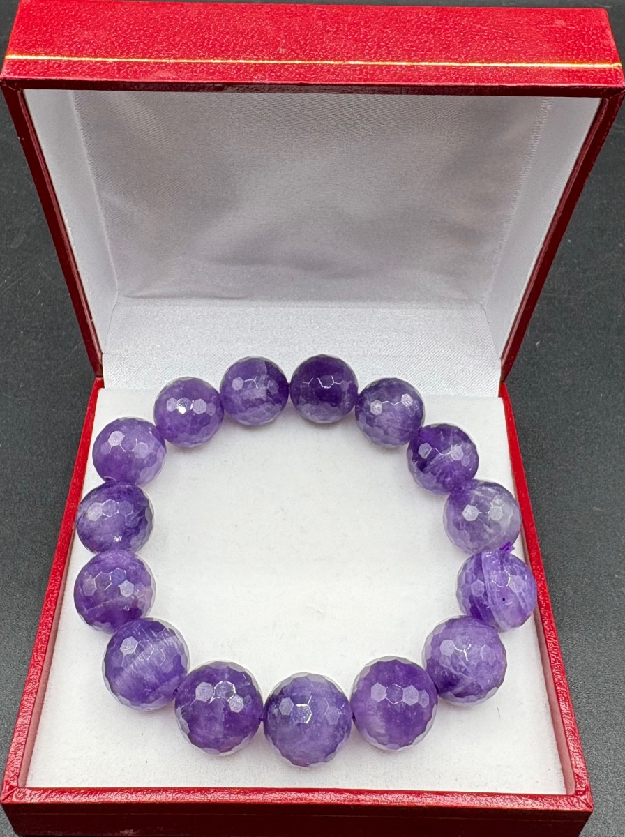 Bracelet On Elastic With French 1950s  Cut Amethyst Beads