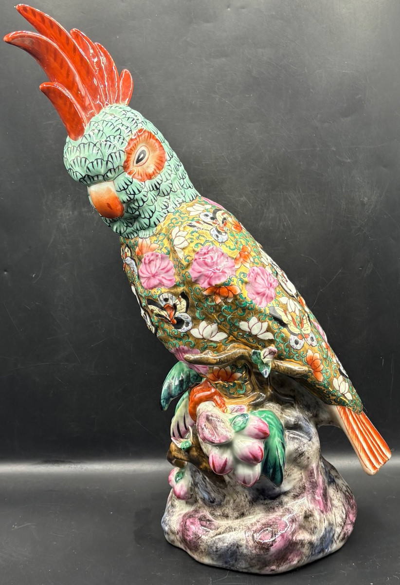 A Large Cockatoo Parrot In Painted And Gilded Enameled Porcelain Between 1930/40 Canton-china