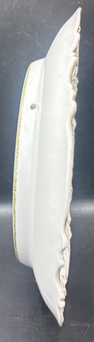 ASSIETTE DÉCORATIVE EN PORCELAINE ÉMAILLÉE PEINTE PAR A. MATO-photo-3