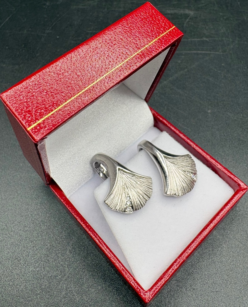BOUCLES D’OREILLE EN ARGENT MASSIF ET OXYDES DE ZIRCONIUM DES ANNÉES 1980 PAR NINA RICCI-photo-3