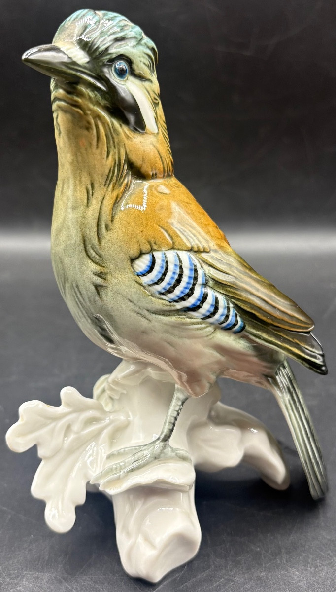 SUJET OISEAU EN PORCELAINE ÉMAILLÉE DES ANNÉES 1920 PAR KARL ENS