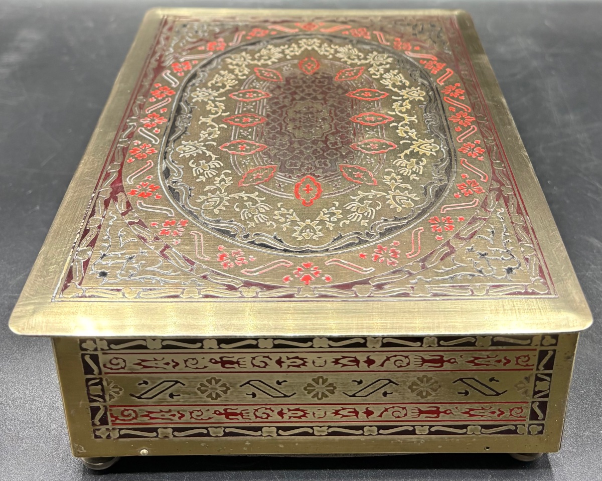 Engraved Enamelled Brass Box In Beechwood From The European 1920s-photo-4