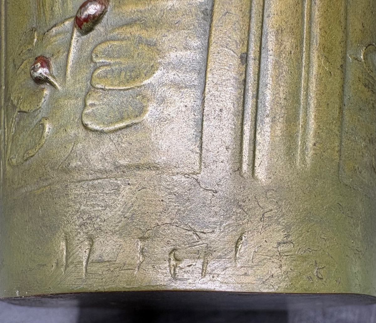 VASE EN RÉGULE PATINÉ DES ANNÉES 1900 SIGNÉ, FRANÇAIS -photo-4