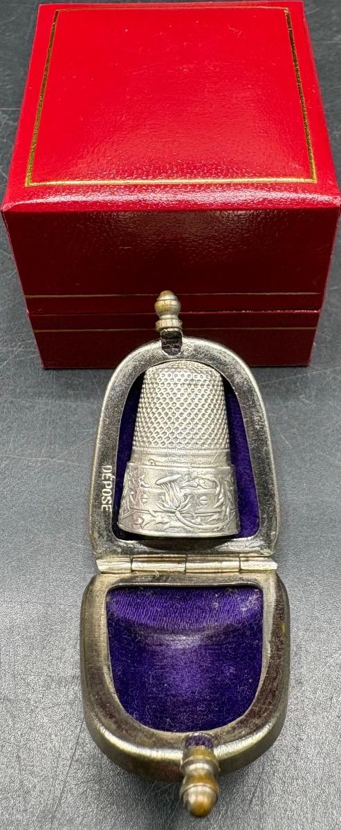 DÉ EN ARGENT MASSIF DES ANNÉES 1900 ET SON ÉTUI FRANÇAIS -photo-2