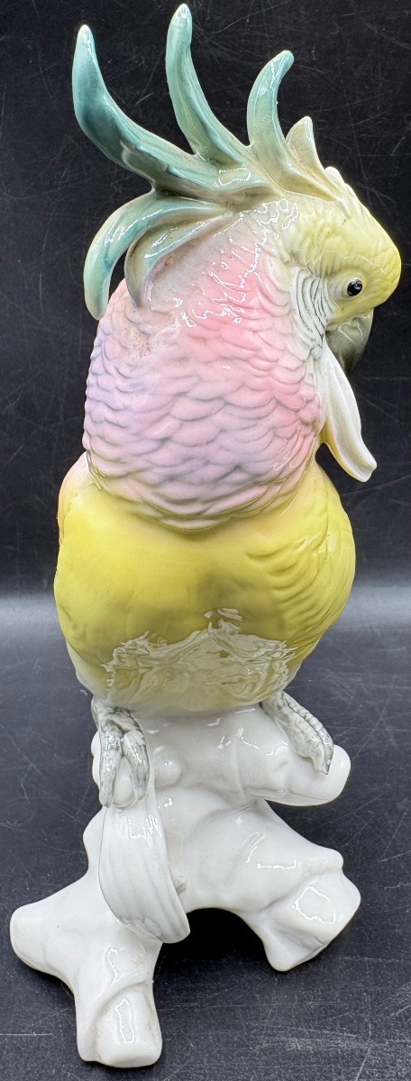 UN SUJET PERROQUET EN PORCELAINE ÉMAILLÉE DES ANNÉES 1920 PAR KARL ENS-photo-4
