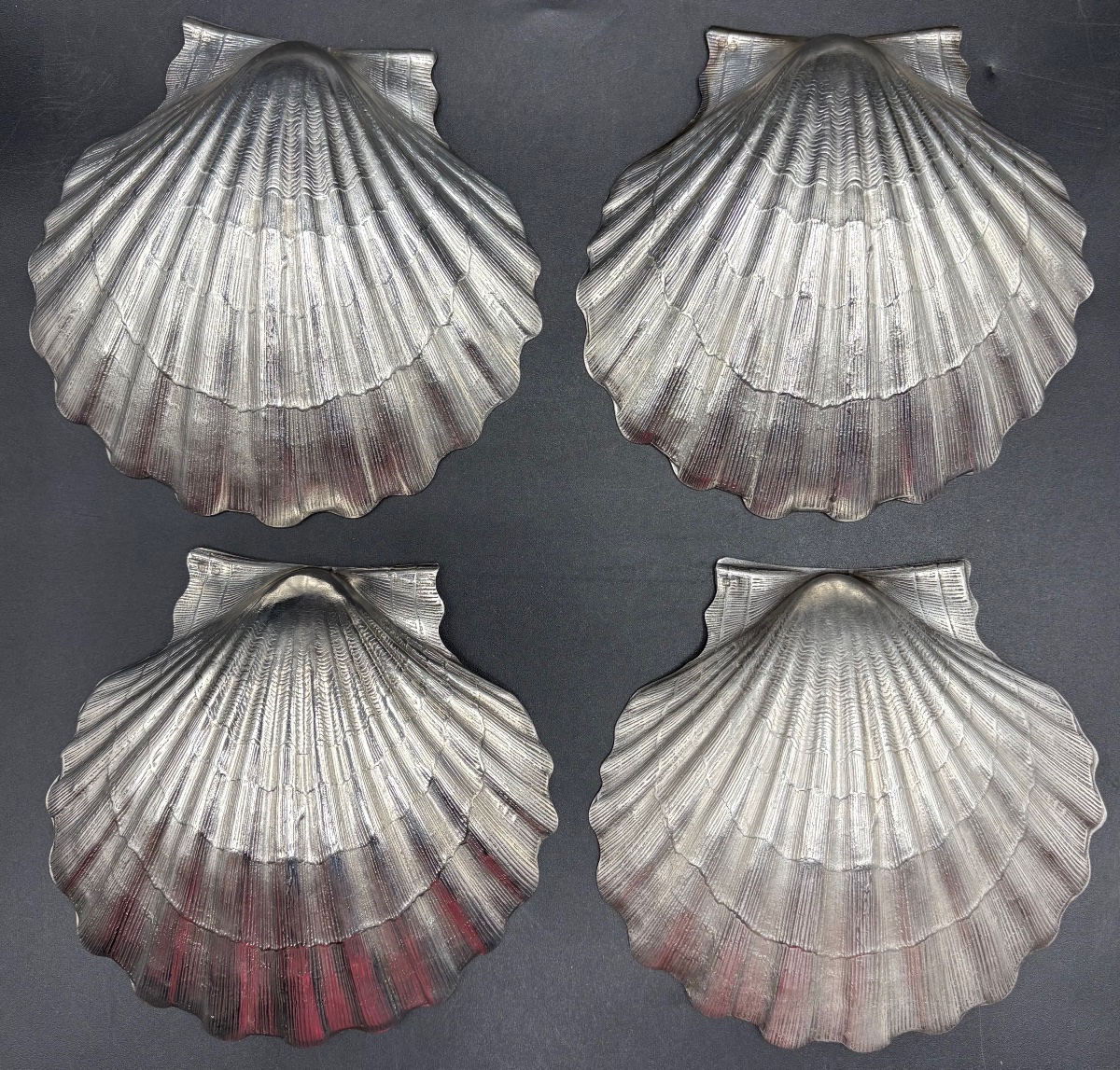 QUATRE COQUILLES SAINT JACQUES EN MÉTAL ARGENTÉ DES ANNÉES 1930 FRANÇAISES-photo-3