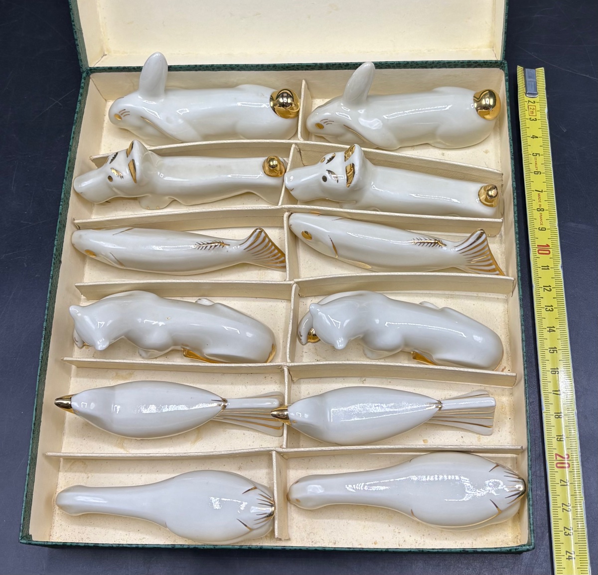 PORTES COUTEAUX EN PORCELAINE ÉMAILLÉE DORÉE DES ANNÉES 1930 FRANÇAIS -photo-6