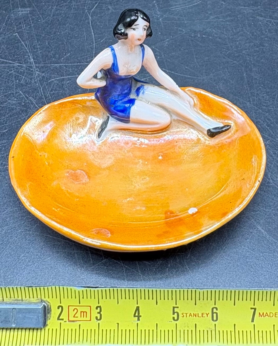 VIDE POCHE BAIGNEUSE EN PORCELAINE ÉMAILLÉE ALLEMANDE DES ANNÉES 1900/20-photo-5