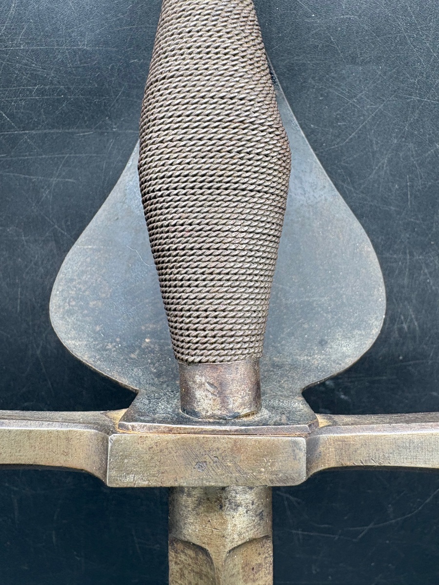 Late 19th-century Wrought-iron Dagger Signed "a. Spinnewyn Paris" -photo-3