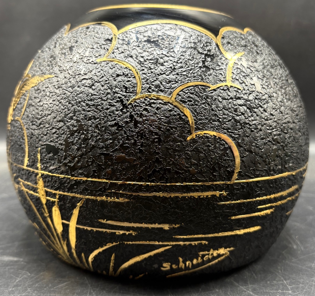 VASE BOULE EN VERRE SOUFFLÉ GRAVÉ À L’ACIDE ET DORÉ DES ANNÉES 1930 PAR SCHNEIDER -photo-3
