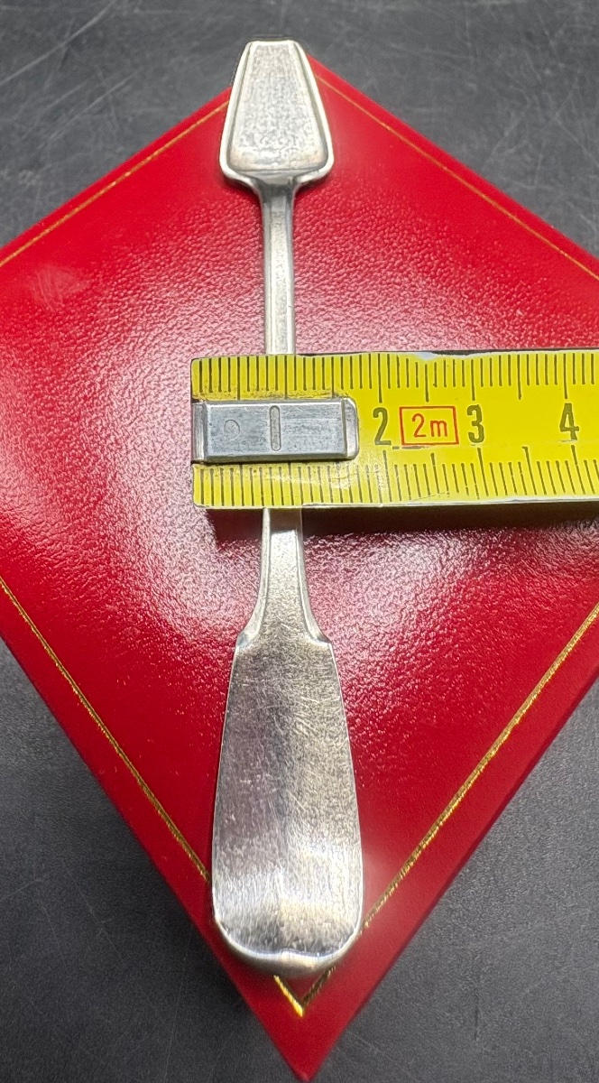 UNE GRANDE CUILLÈRE À SEL EN ARGENT MASSIF XVIIIÈME FRANÇAISE -photo-4