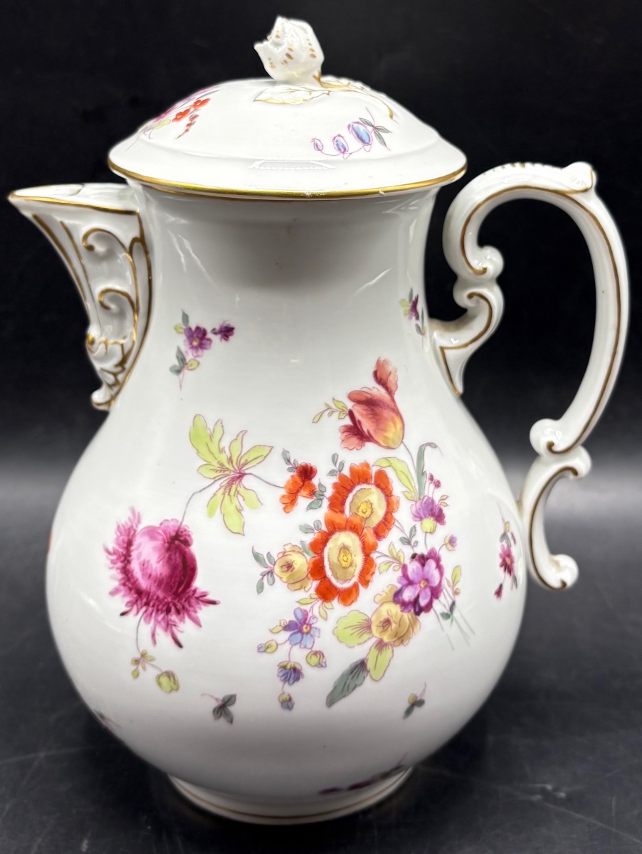 Late 19th-century Painted Glazed Porcelain Coffee Pot, Saxony